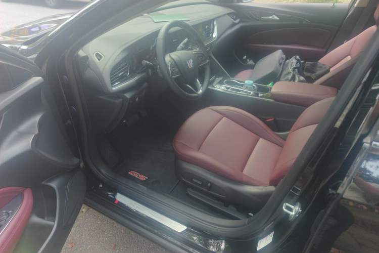 Used Buick Regal 2025 Model 25T Ultra-Enjoyment Edition Driver Seat