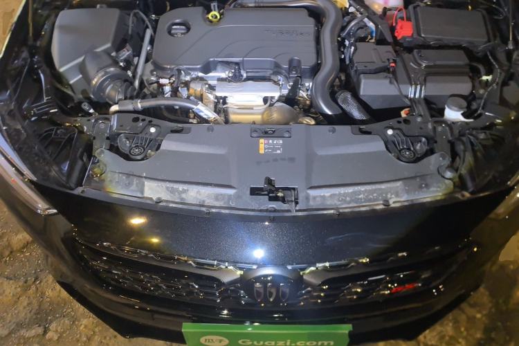 Used Buick Regal 2025 Model 25T Ultra-Enjoyment Edition Engine Bay