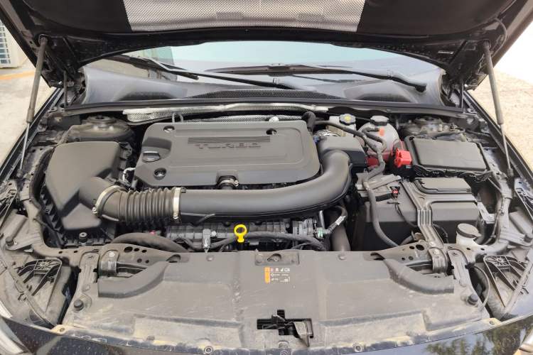 Used Buick Regal 2025 Model 28T Long-Range Enjoyment Edition Engine Bay