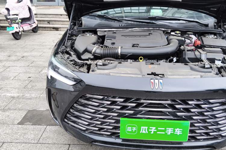 Used Buick Regal 2025 Model 28T Long-Range Enjoyment Edition Engine Bay Right