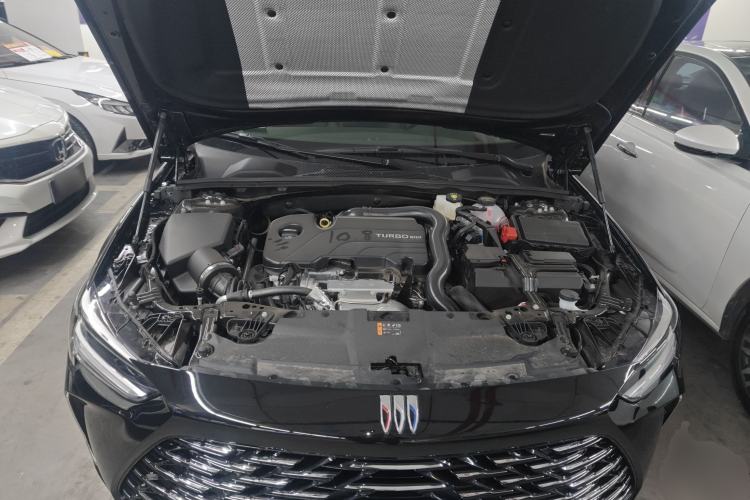 Used Buick Regal 2025 Model 25T Ultra-Enjoyment Edition Engine Bay