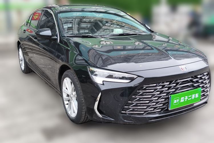 Used Buick Regal 2025 Model 28T Long-Range Enjoyment Edition Front Right 45 Deg
