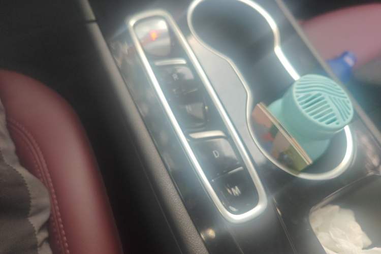 Used Buick Regal 2025 Model 25T Ultra-Enjoyment Edition Gear Lever