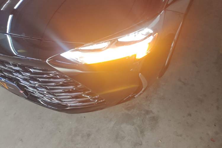 Used Buick Regal 2025 Model 25T Ultra-Enjoyment Edition Left Front Headlight