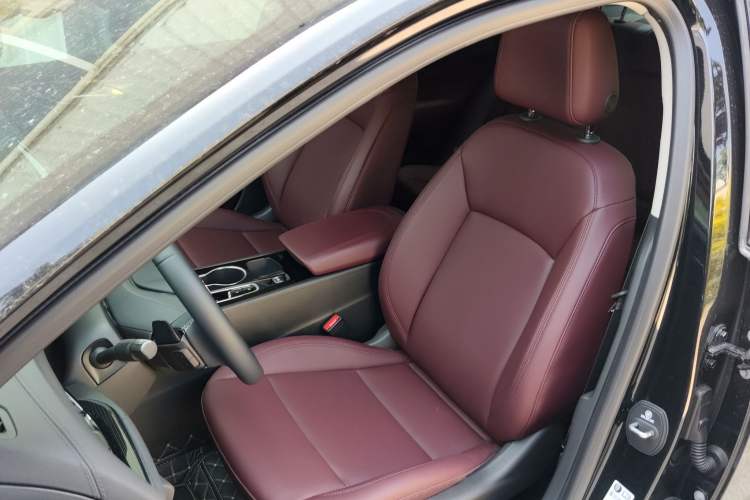 Used Buick Regal 2025 Model 28T Long-Range Enjoyment Edition Left Front Seat