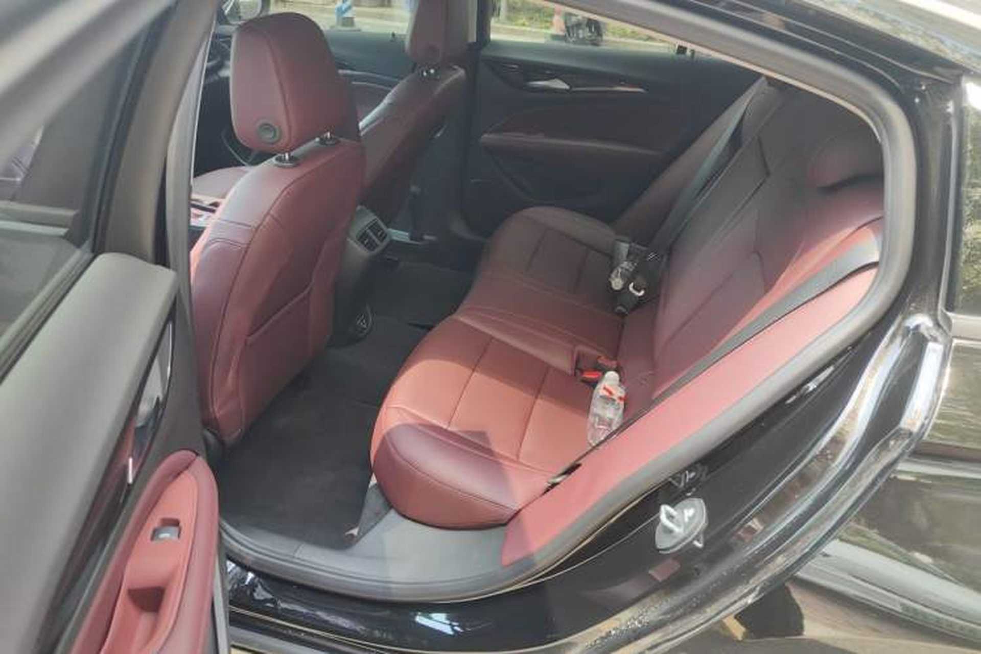 Used Buick Regal 2025 Model 28T Long-Range Enjoyment Edition Left Rear Seat