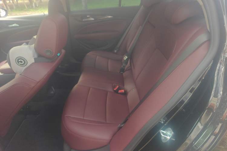Used Buick Regal 2025 Model 25T Ultra-Enjoyment Edition Left Rear Seat