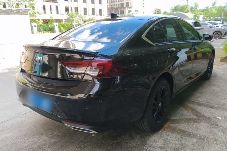 Used Buick Regal 2025 Model 25T Ultra-Enjoyment Edition Rear Right 45 Deg
