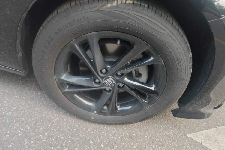 Used Buick Regal 2025 Model 25T Ultra-Enjoyment Edition Right Front Wheel Hub