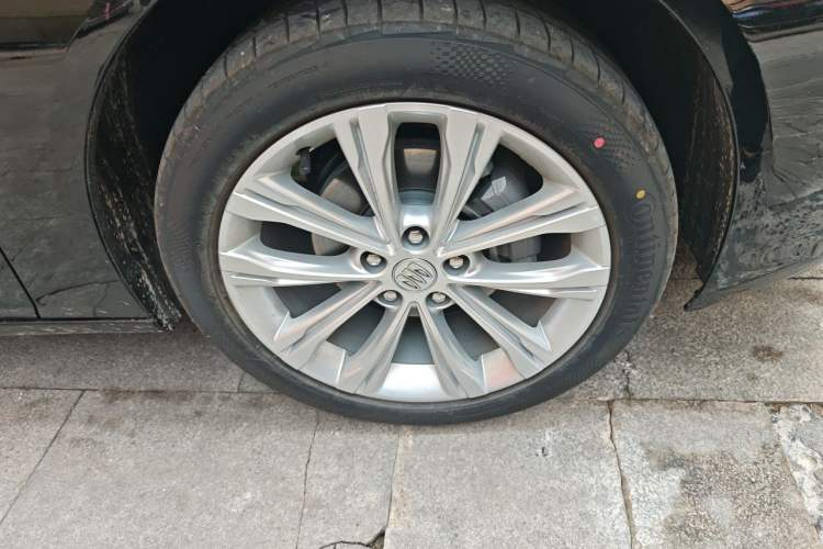 Used Buick Regal 2025 Model 28T Long-Range Enjoyment Edition Right Front Wheel Hub