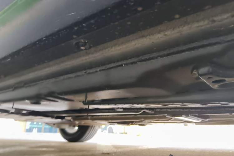 Used Buick Regal 2025 Model 25T Ultra-Enjoyment Edition Right Side Sill