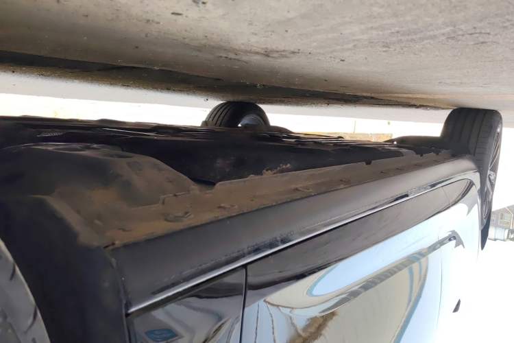 Used Buick Regal 2025 Model 28T Long-Range Enjoyment Edition Right Side Sill