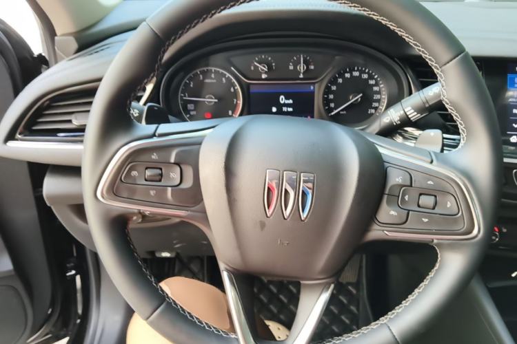 Used Buick Regal 2025 Model 25T Ultra-Enjoyment Edition Steering Wheel