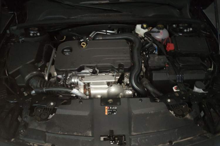 Used Buick Regal 2025 Model 25T Ultra-Enjoyment Edition Engine Bay