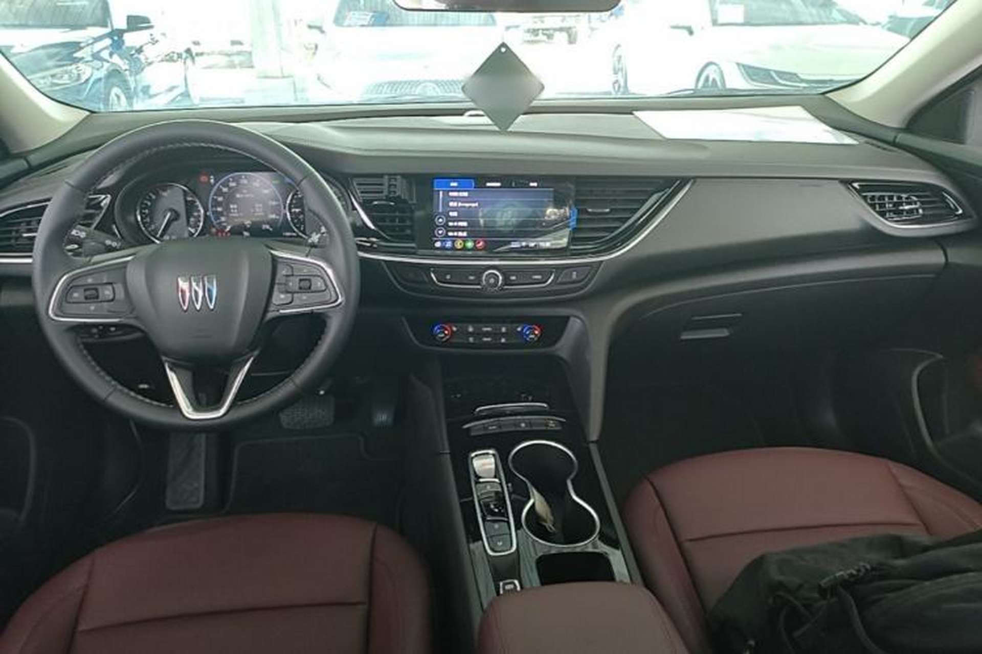 Used Buick Regal 2025 Model 28T Long-Range Enjoyment Edition Center Console