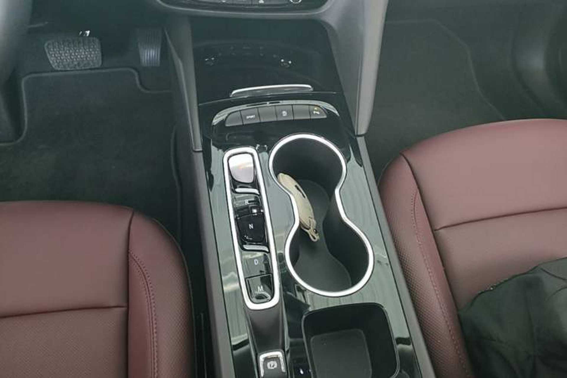 Used Buick Regal 2025 Model 28T Long-Range Enjoyment Edition Gear Lever