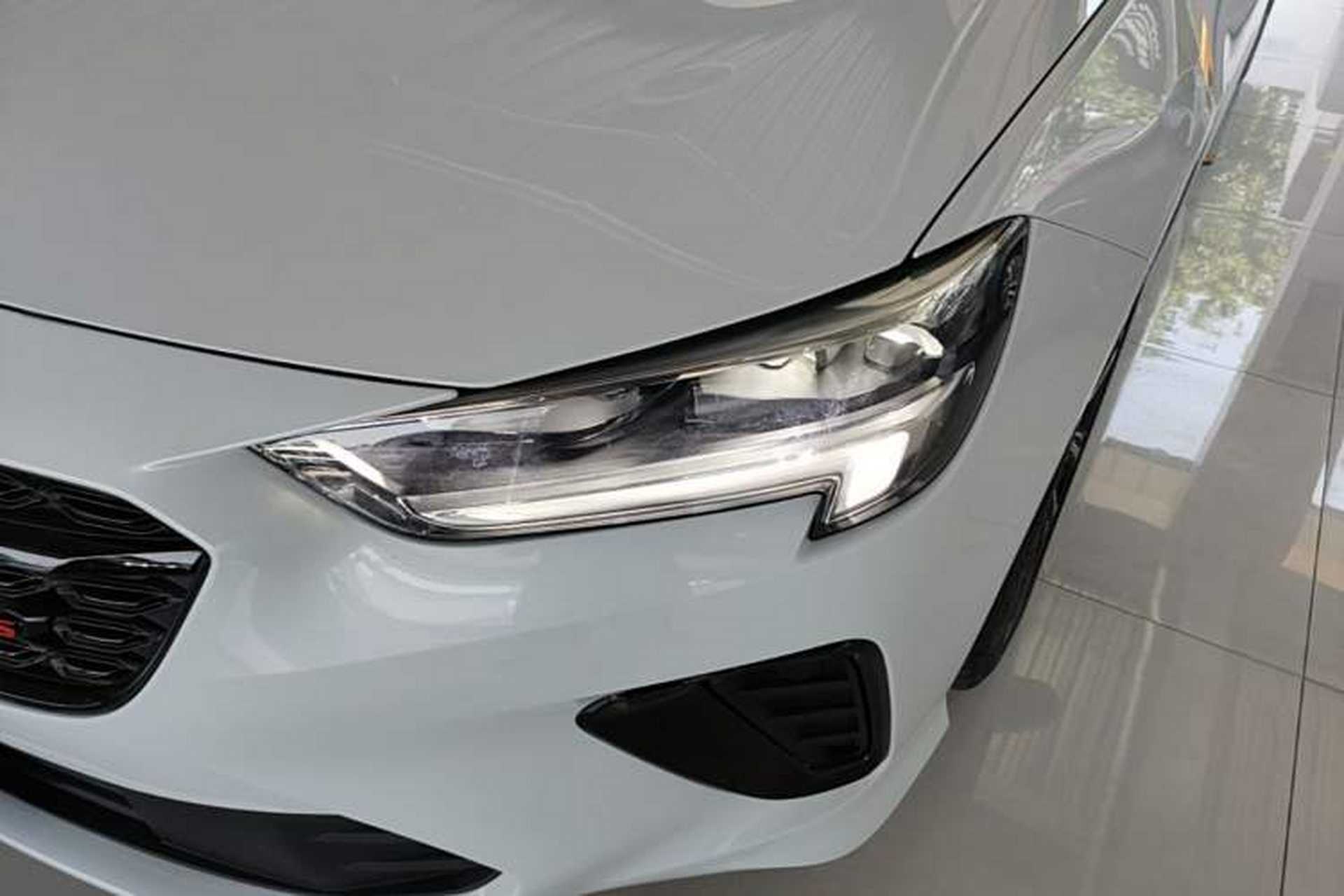 Used Buick Regal 2025 Model 28T Long-Range Enjoyment Edition Left Front Headlight