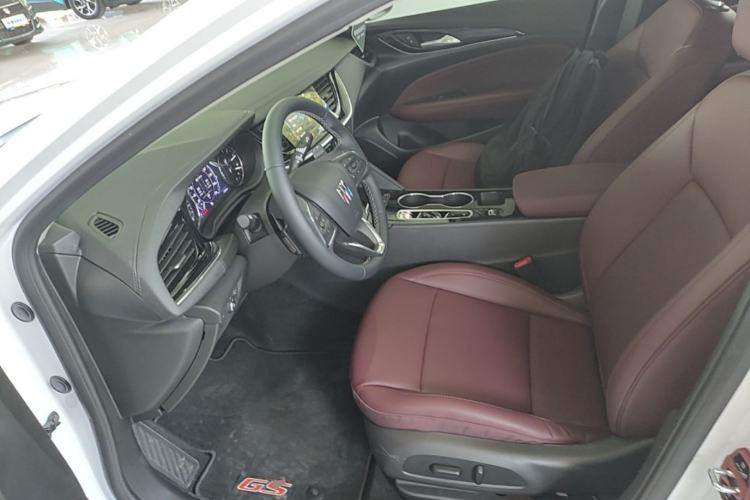 Used Buick Regal 2025 Model 28T Long-Range Enjoyment Edition Left Front Seat