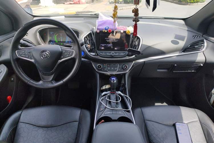 Used Buick VELITE 5 2017 Urban Extended-Range Model Center Console