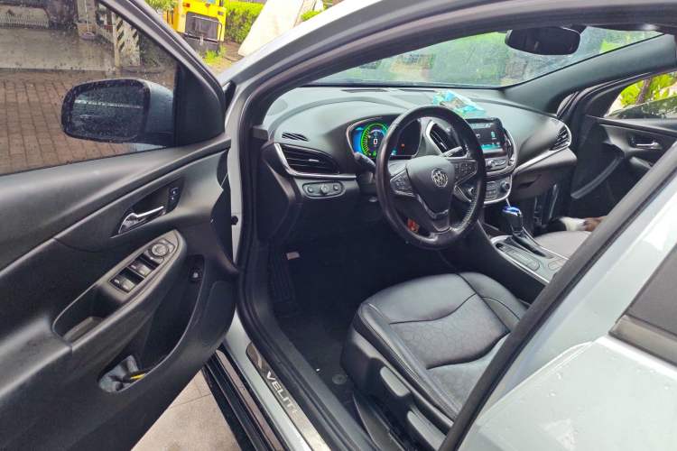 Used Buick VELITE 5 2017 Urban Extended-Range Model Driver Seat