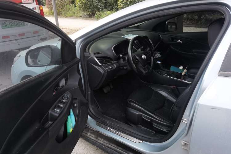 Used Buick VELITE 5 2017 Urban Extended-Range Model Driver Seat