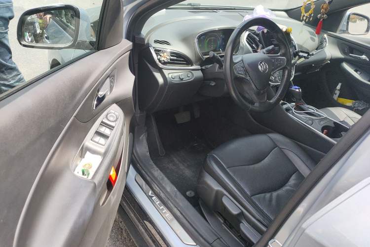 Used Buick VELITE 5 2017 Urban Extended-Range Model Driver Seat