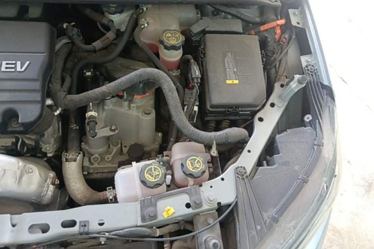 Used Buick VELITE 5 2017 Stylish Extended-Range Model Engine Bay Left