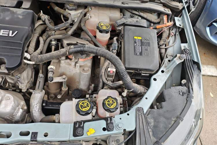 Used Buick VELITE 5 2017 Urban Extended-Range Model Engine Bay Left