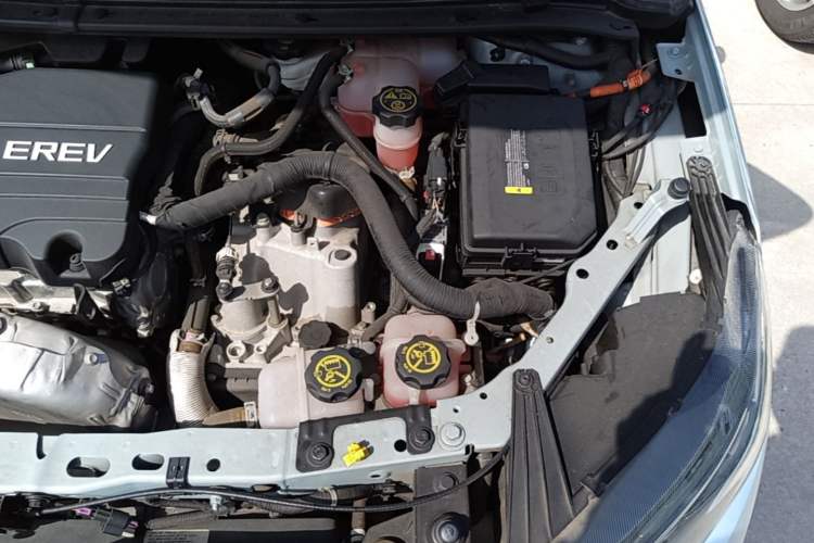 Used Buick VELITE 5 2017 Stylish Extended-Range Model Engine Bay Left