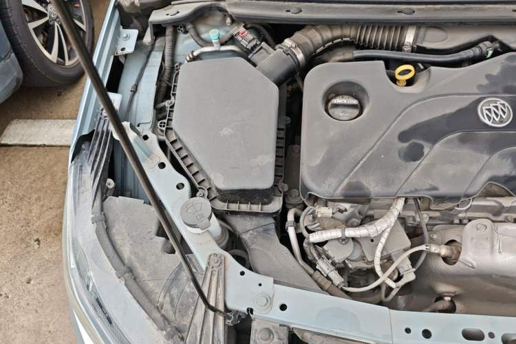 Used Buick VELITE 5 2017 Urban Extended-Range Model Engine Bay Right