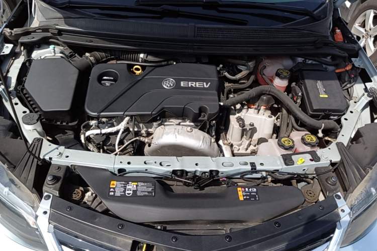 Used Buick VELITE 5 2017 Stylish Extended-Range Model Engine Bay