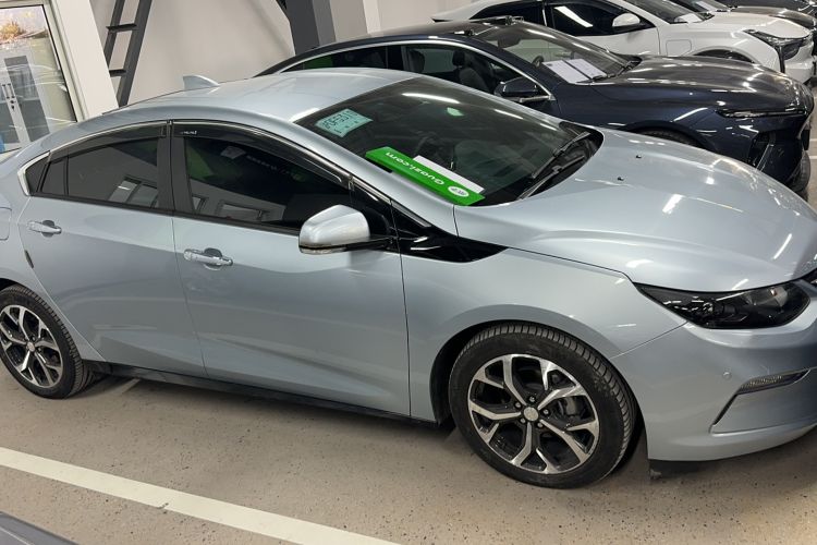 Used Buick VELITE 5 2017 Urban Extended-Range Model Exterior 2
