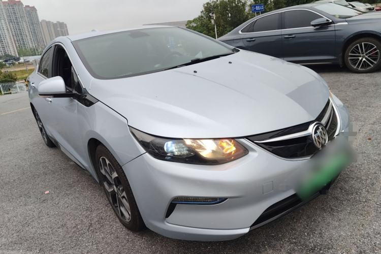 Used Buick VELITE 5 2017 Urban Extended-Range Model Front Right 45 Deg