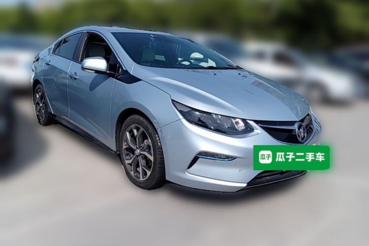 Used Buick VELITE 5 2017 Stylish Extended-Range Model Front Right 45 Deg
