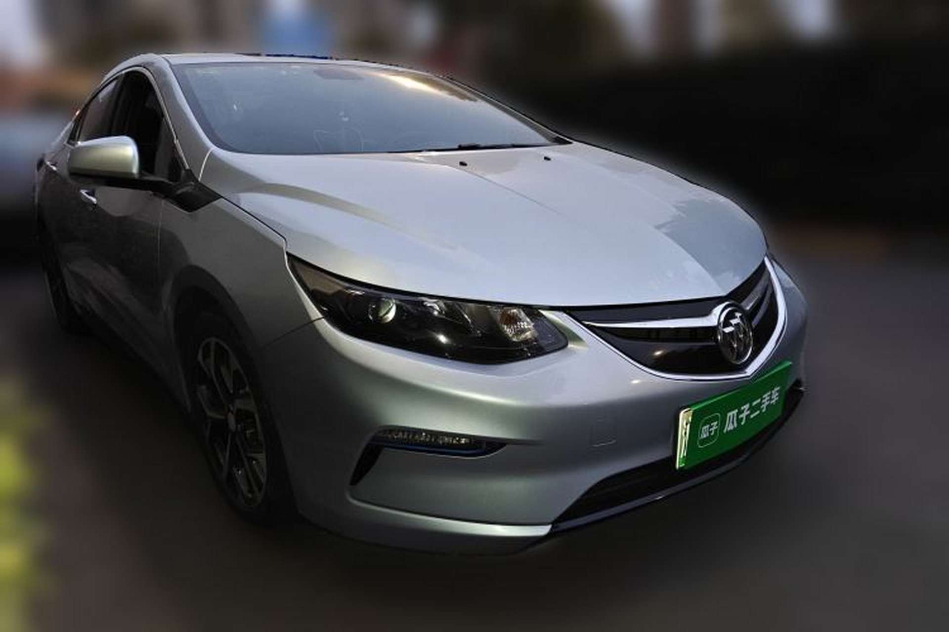 Used Buick VELITE 5 2017 Urban Extended-Range Model Front Right 45 Deg