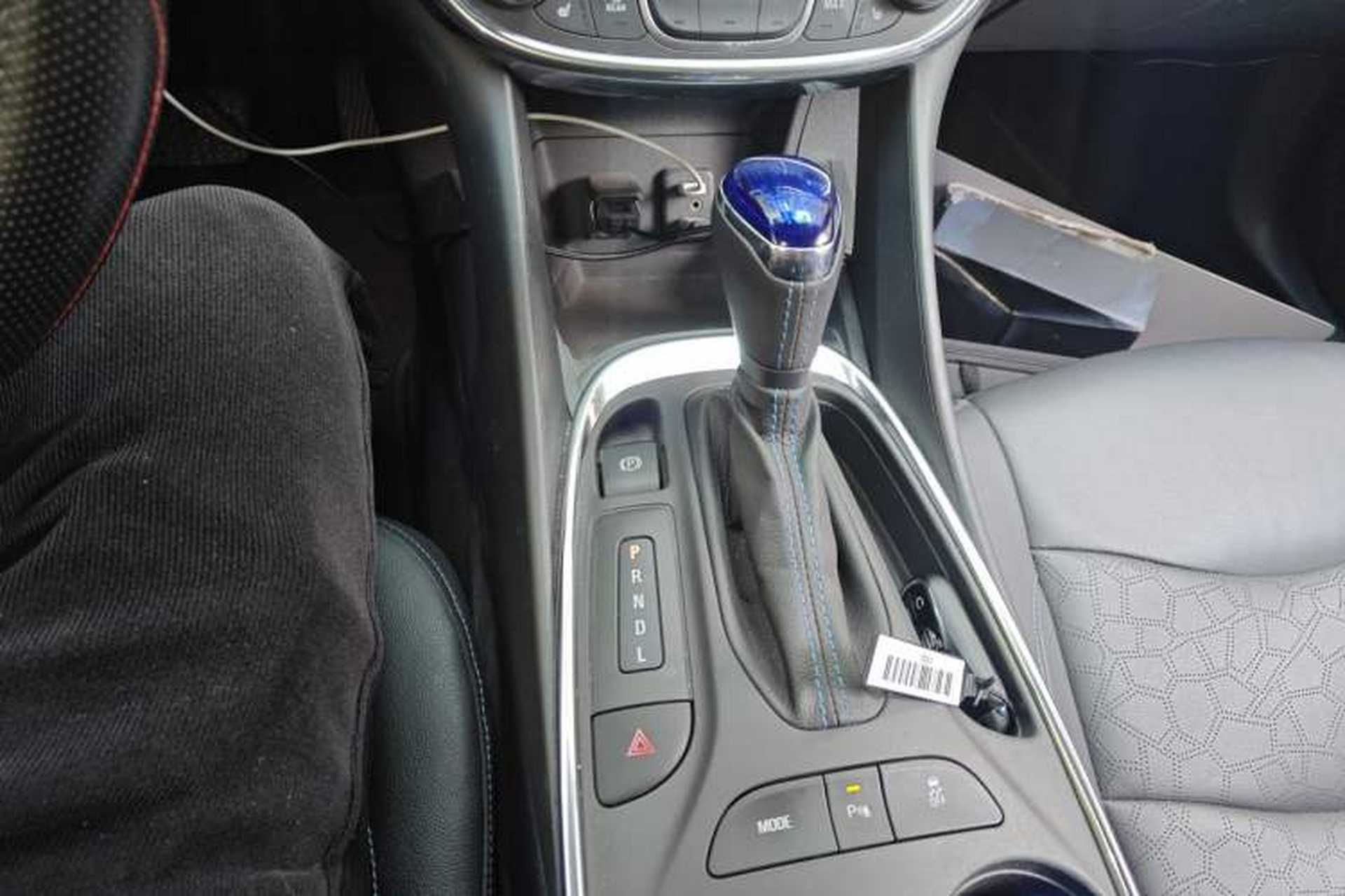 Used Buick VELITE 5 2017 Urban Extended-Range Model Gear Lever