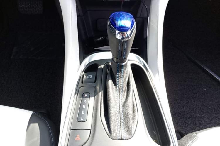 Used Buick VELITE 5 2017 Stylish Extended-Range Model Gear Lever