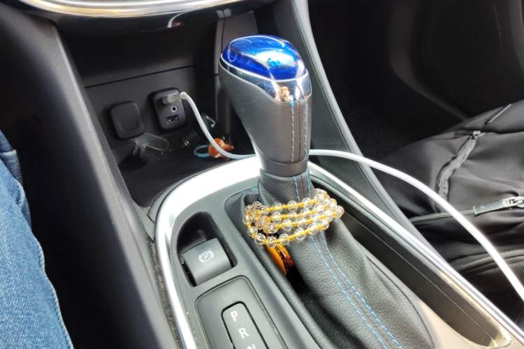 Used Buick VELITE 5 2017 Urban Extended-Range Model Gear Lever