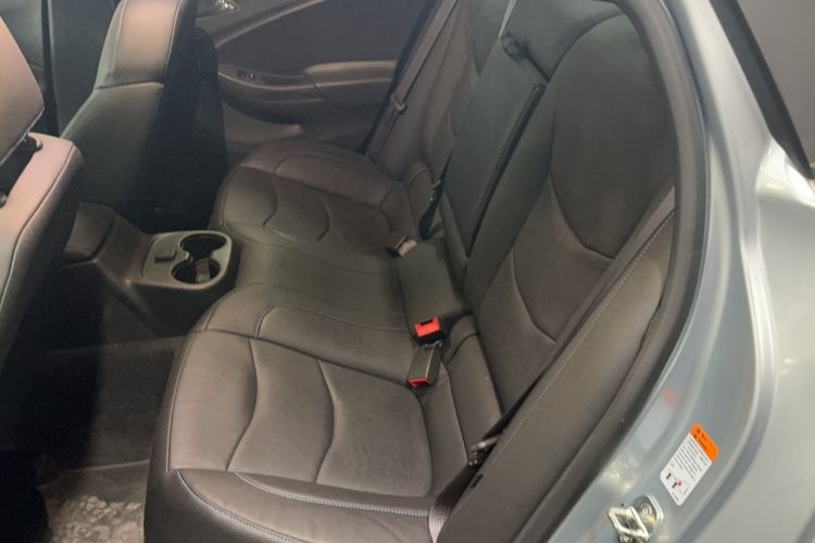 Used Buick VELITE 5 2017 Urban Extended-Range Model Interior 1