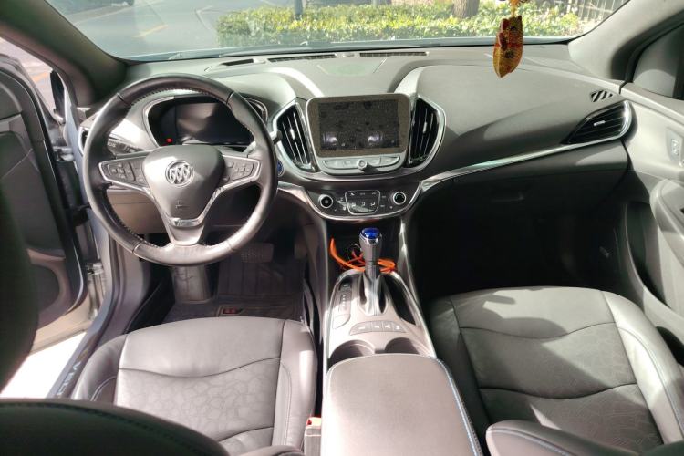 Used Buick VELITE 5 2017 Stylish Extended-Range Model Interior 2