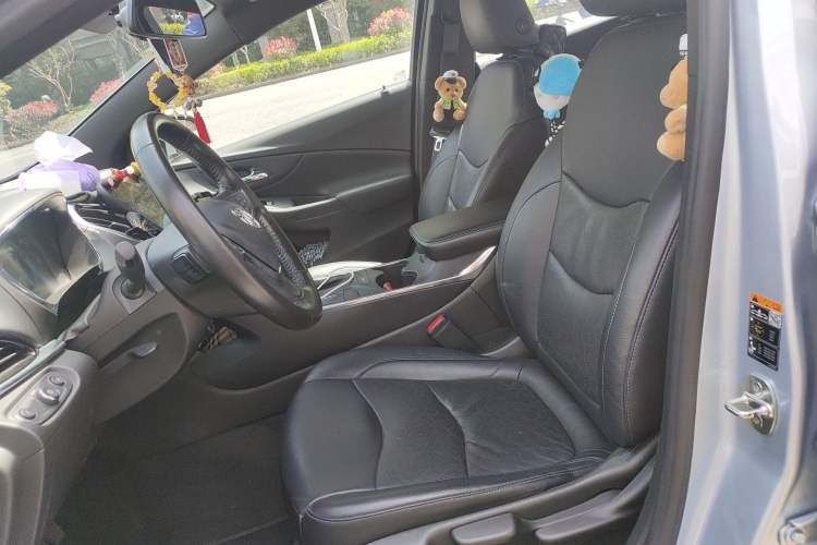 Used Buick VELITE 5 2017 Urban Extended-Range Model Left Front Seat