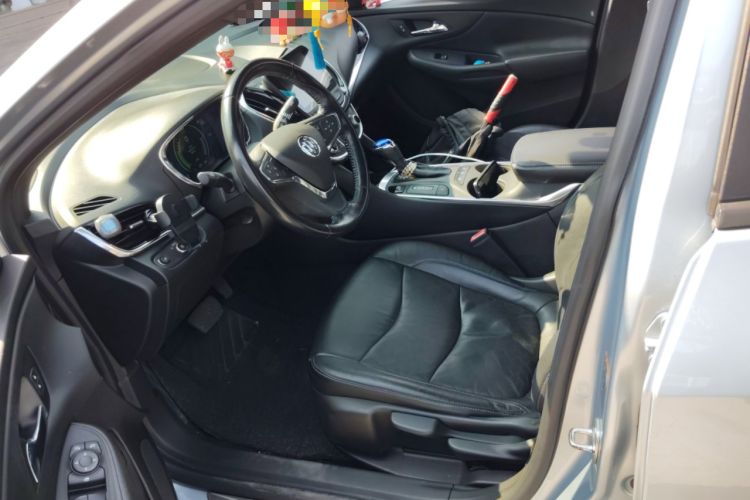 Used Buick VELITE 5 2017 Urban Extended-Range Model Left Front Seat