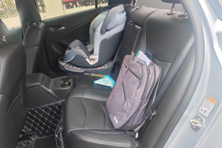 Used Buick VELITE 5 2017 Urban Extended-Range Model Left Rear Seat