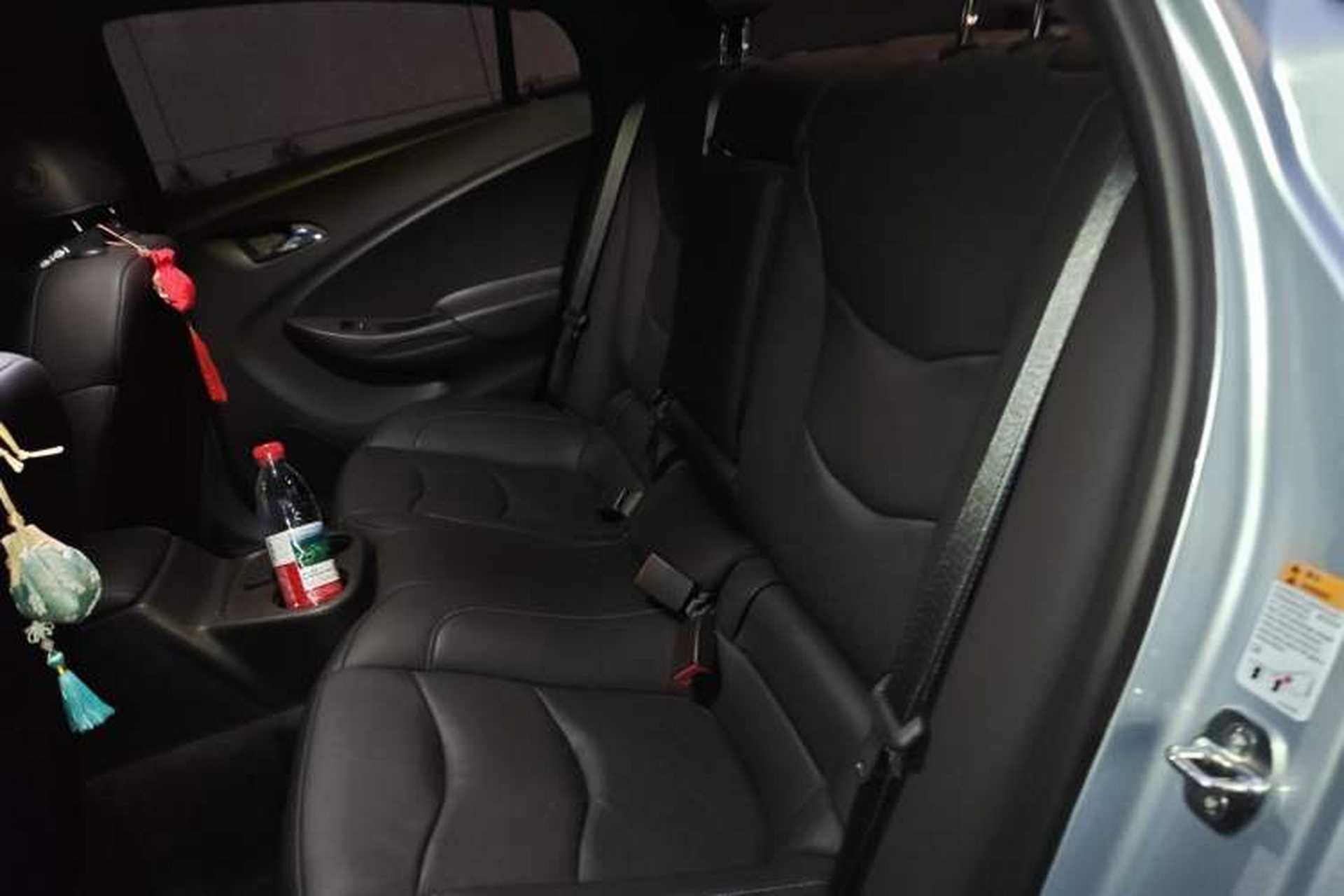 Used Buick VELITE 5 2017 Urban Extended-Range Model Left Rear Seat