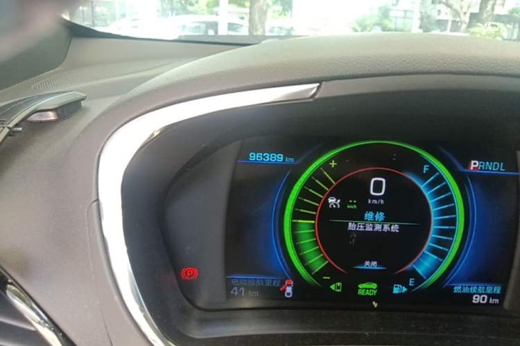 Used Buick VELITE 5 2017 Stylish Extended-Range Model Odometer Close Up