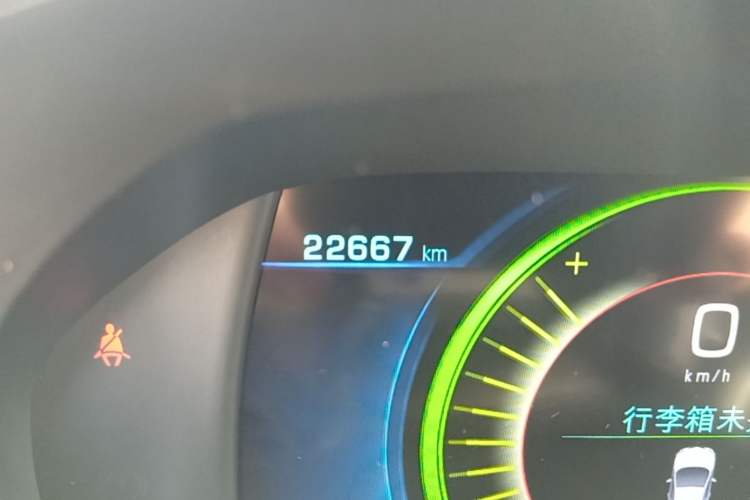 Used Buick VELITE 5 2017 Stylish Extended-Range Model Odometer Close Up