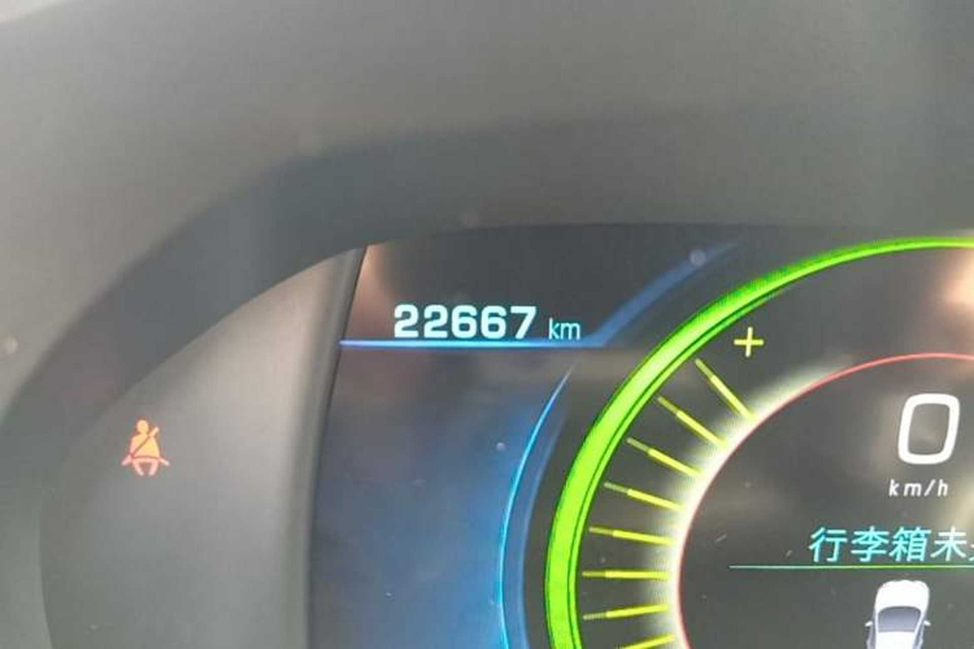 Used Buick VELITE 5 2017 Stylish Extended-Range Model Odometer Close Up