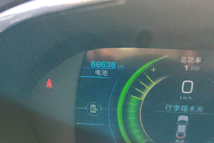 Used Buick VELITE 5 2017 Urban Extended-Range Model Odometer Close Up