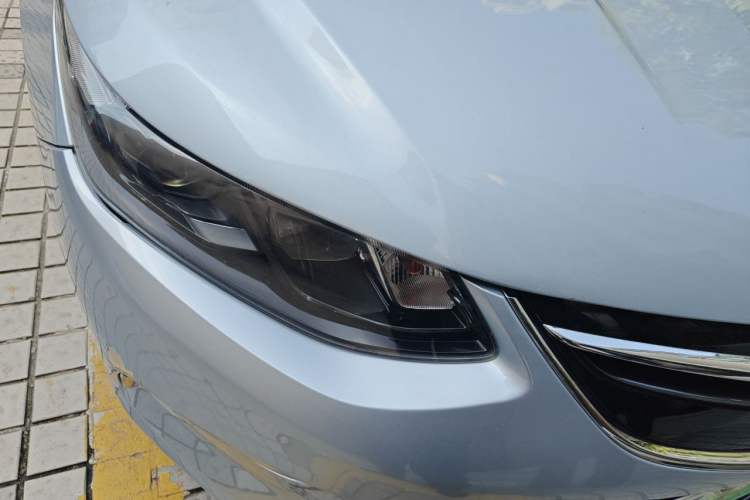 Used Buick VELITE 5 2017 Urban Extended-Range Model Right Front Headlight