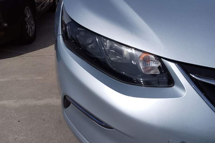 Used Buick VELITE 5 2017 Stylish Extended-Range Model Right Front Headlight